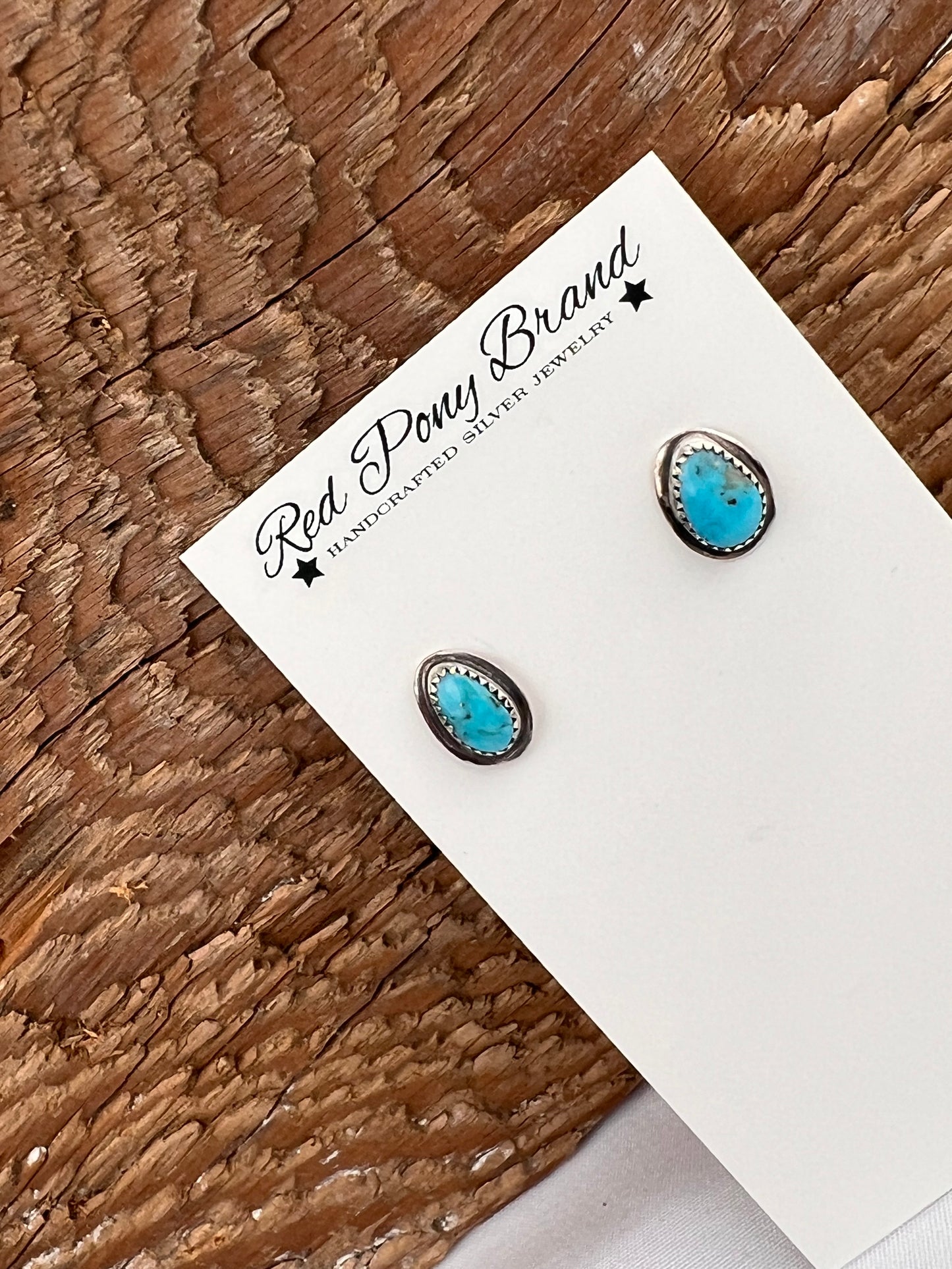 Narrow Picture frame turquoise studs - Teardrop
