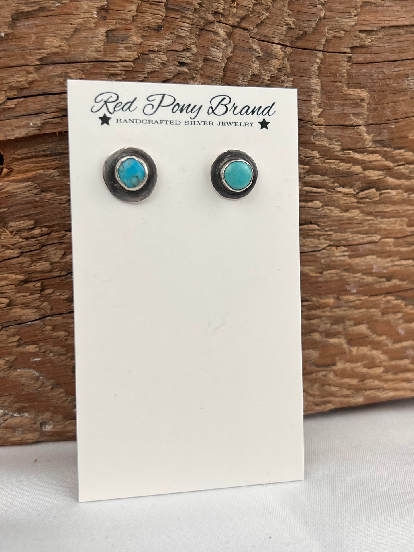Wide Picture frame turquoise studs - Round