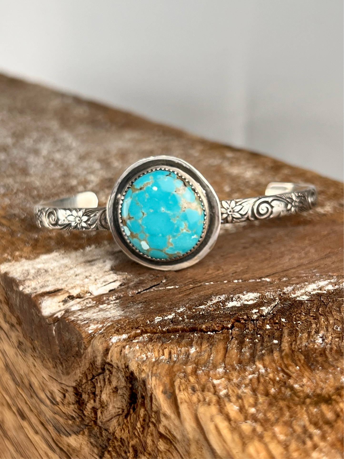 Round Turquoise Floral Wire Cuff - Sm/Med
